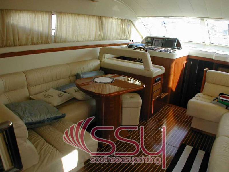 Carnevali 42 fly