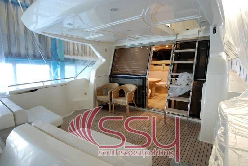 Ferretti 460 fly