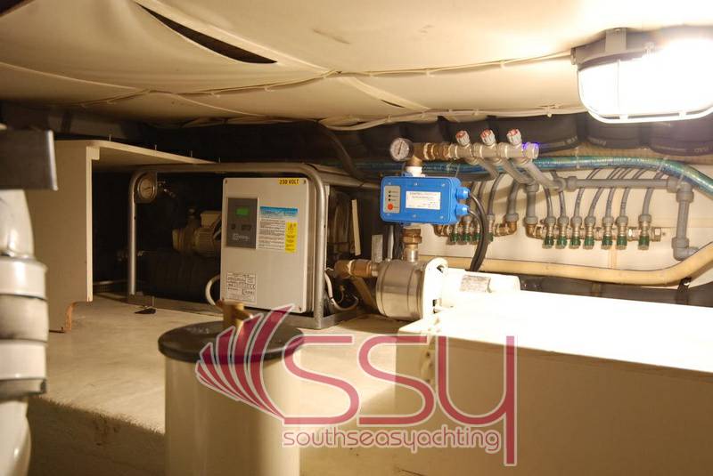 Ferretti 460 fly
