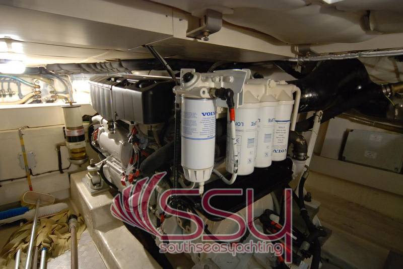 Ferretti 460 fly