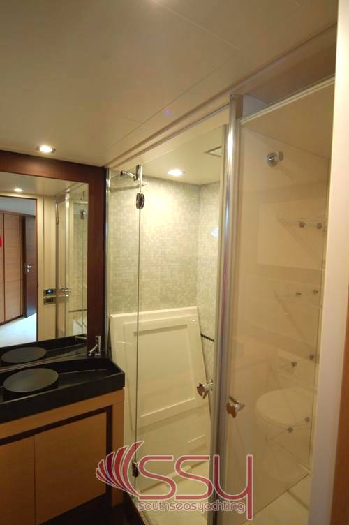 Pershing 72 ht