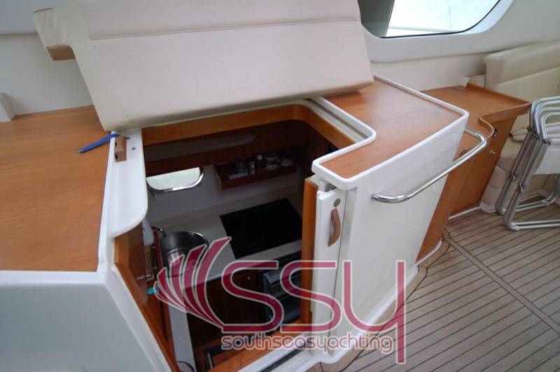 Gagliotta 52 hard top