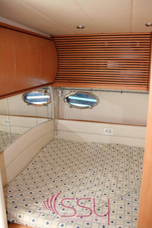 Pershing 54