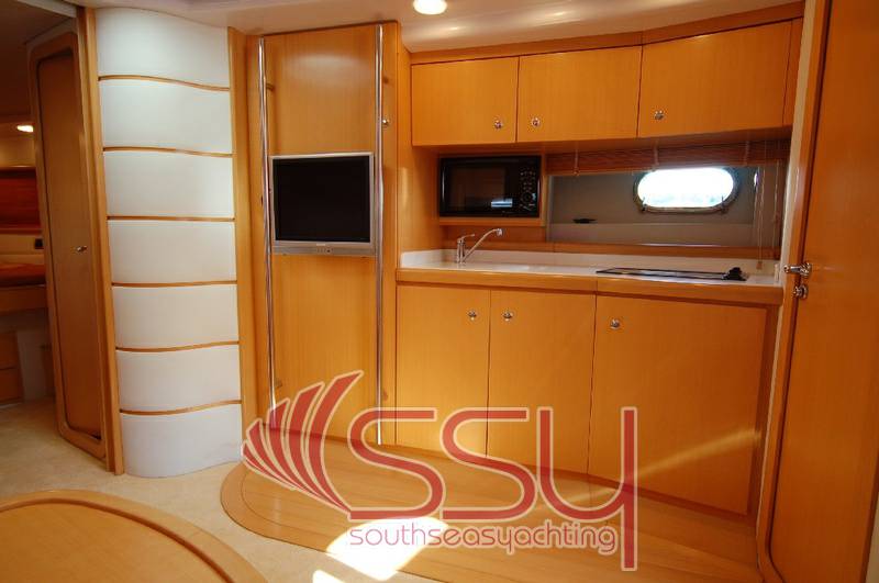 Baia Flash 48 hard top