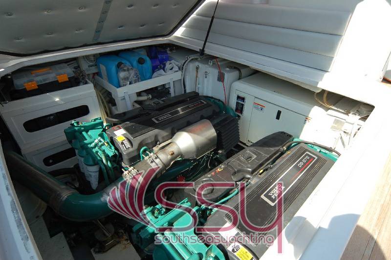 Baia Flash 48 hard top