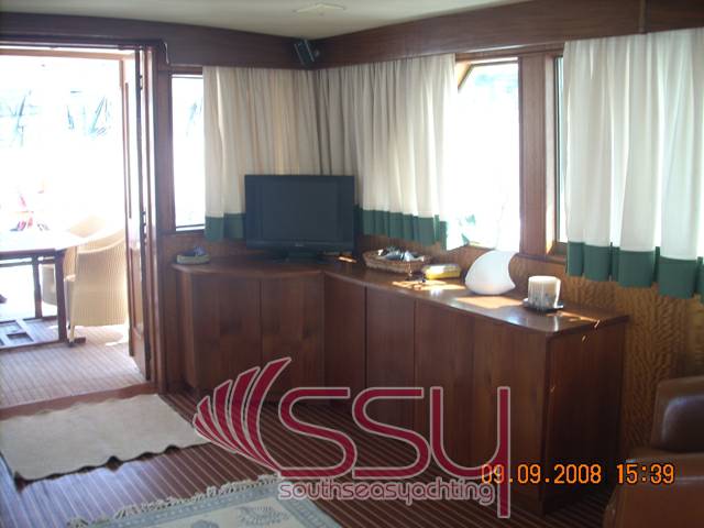 Hatteras 53 motor yachts