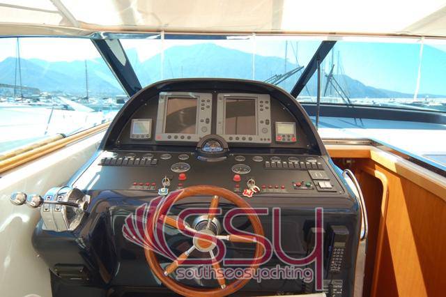 Uniesse 57 open