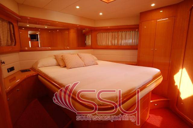 Uniesse 57 open