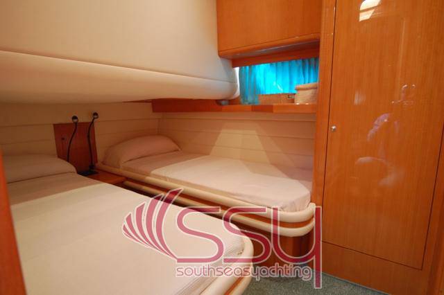 Uniesse 57 open