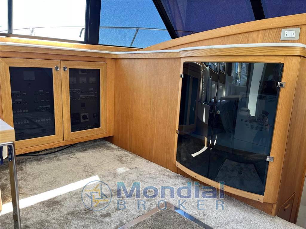 Bertram yacht 46.6 convertible