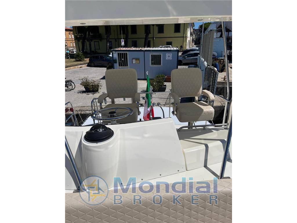 Bertram yacht 46.6 convertible
