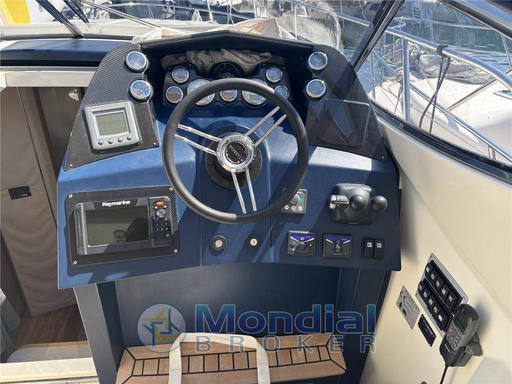 Atlantis 35