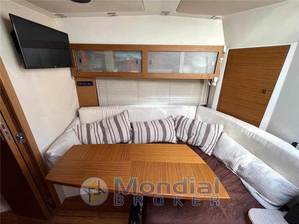 Atlantis 35