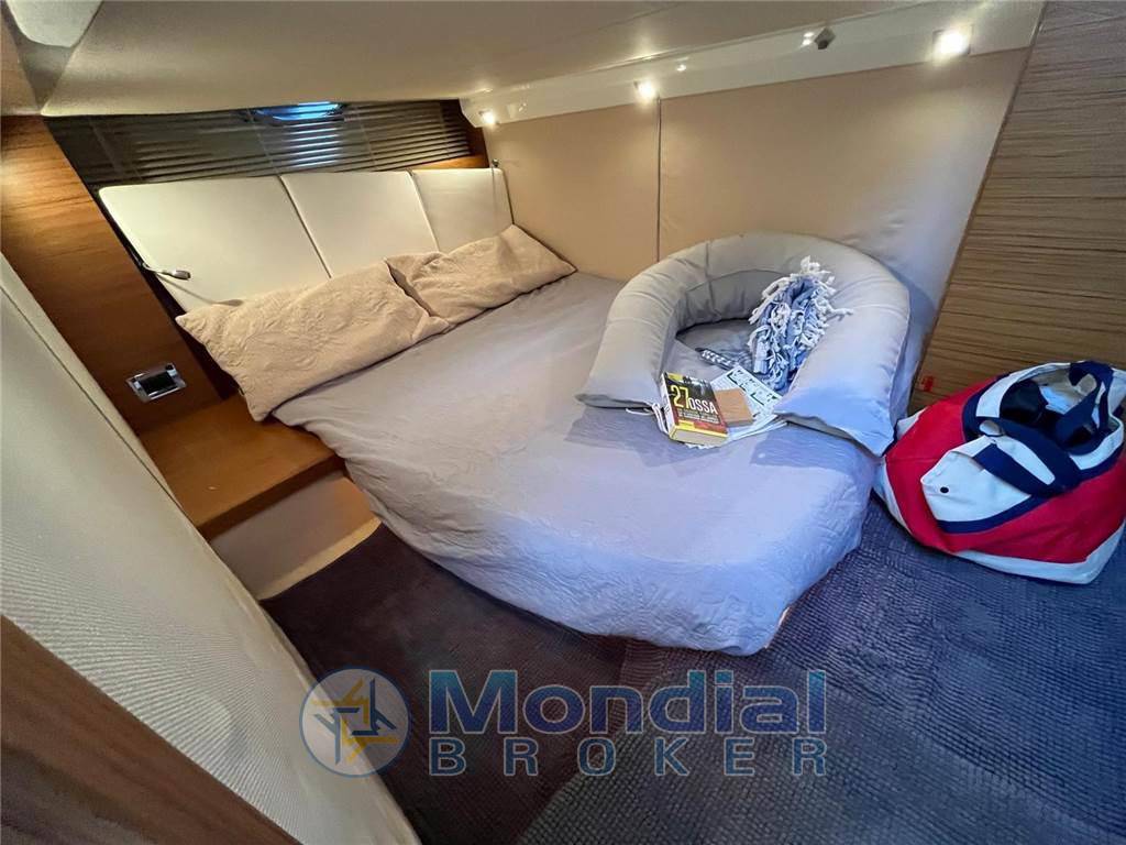 Atlantis 35