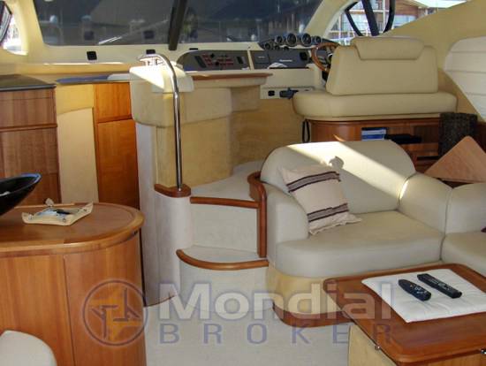 Azimut 50 fly