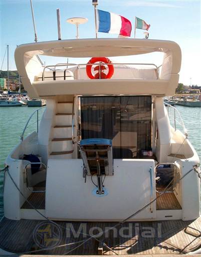 Azimut Az 46