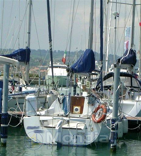 Beneteau First 27.7