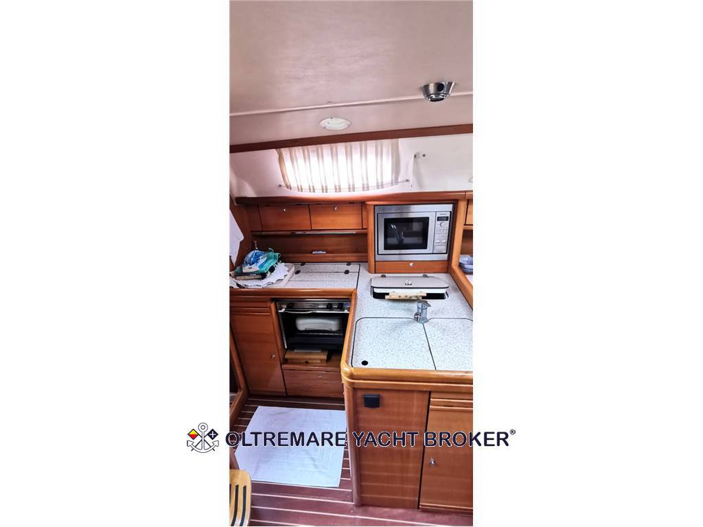 Bavaria 34 cruiser