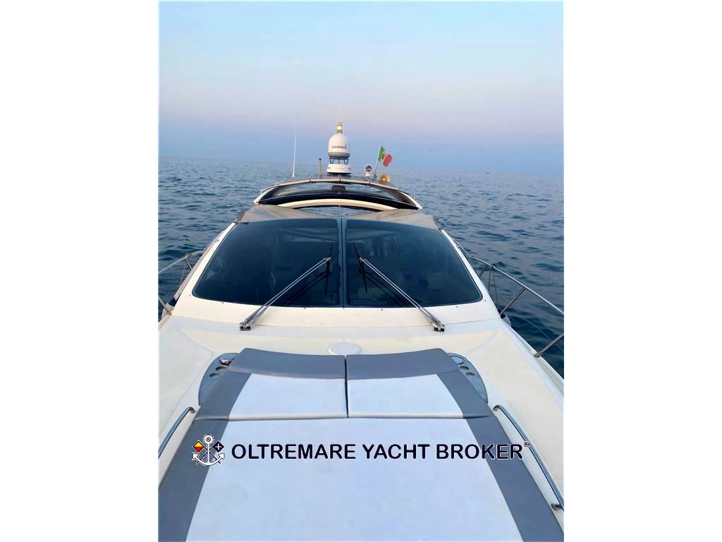 Atlantis 55 hard top