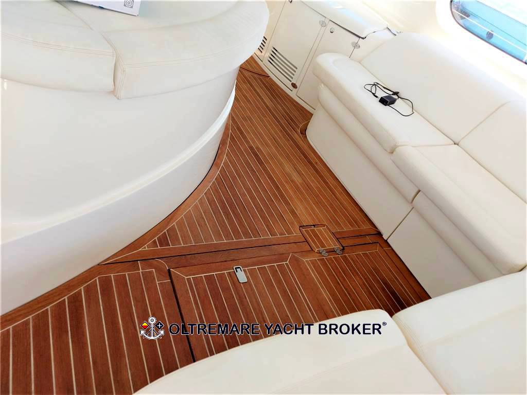 Atlantis 55 hard top