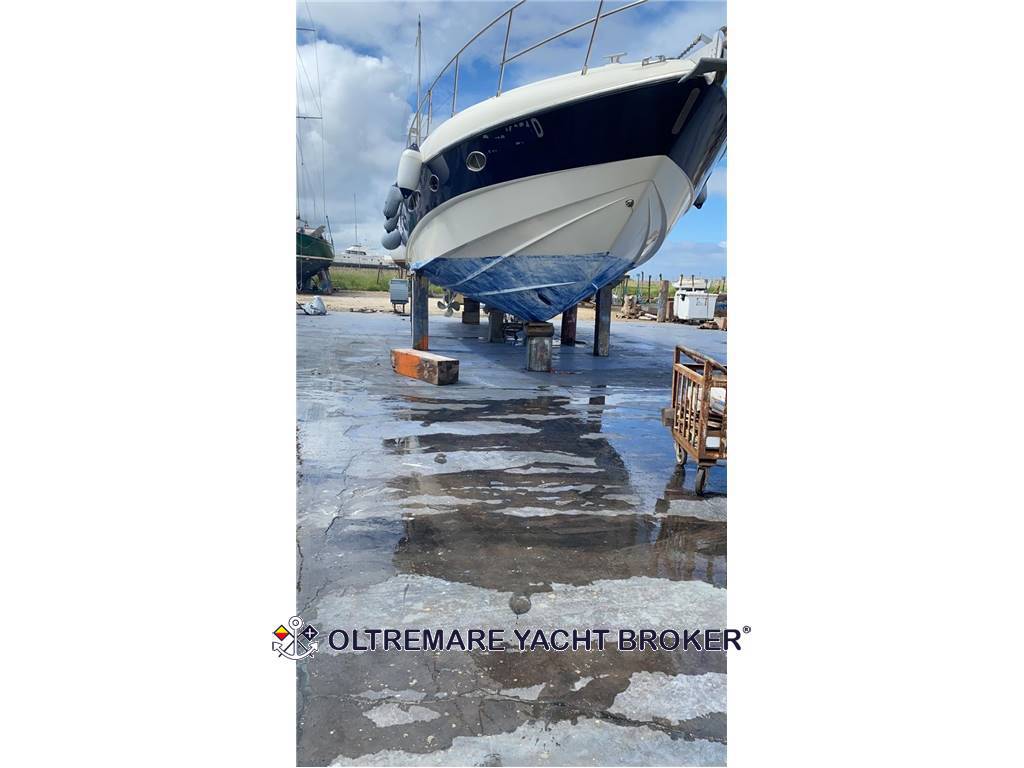 Atlantis 55 hard top