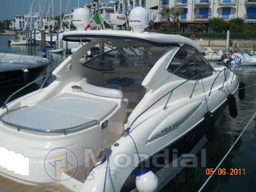 Atlantis 425