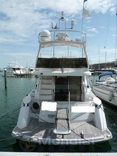 Galeon 440 fly