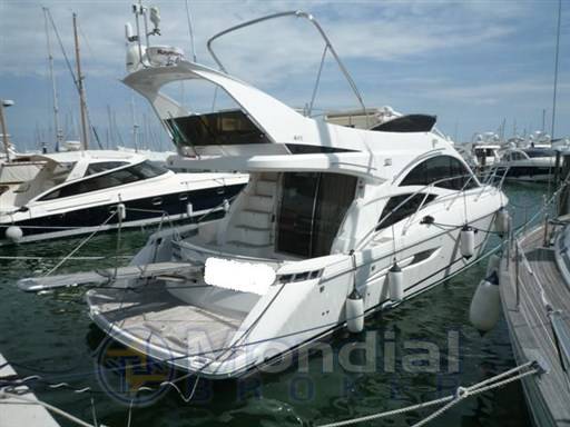 Galeon 440 fly