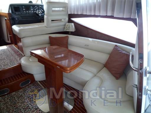Galeon 440 fly