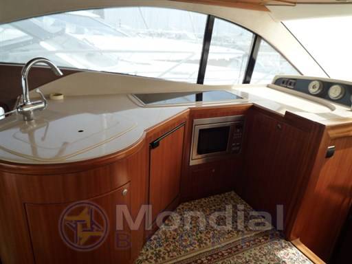 Galeon 440 fly