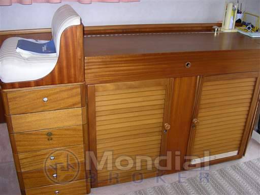 Della p. & c. Dc 10 fly