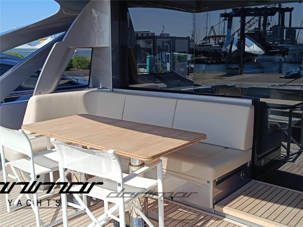 Pershing 7x