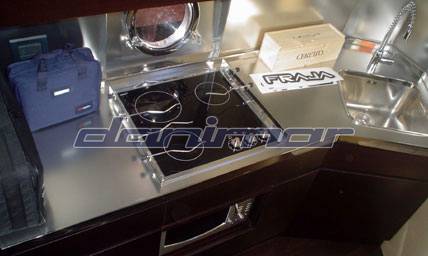 Azimut 43 s