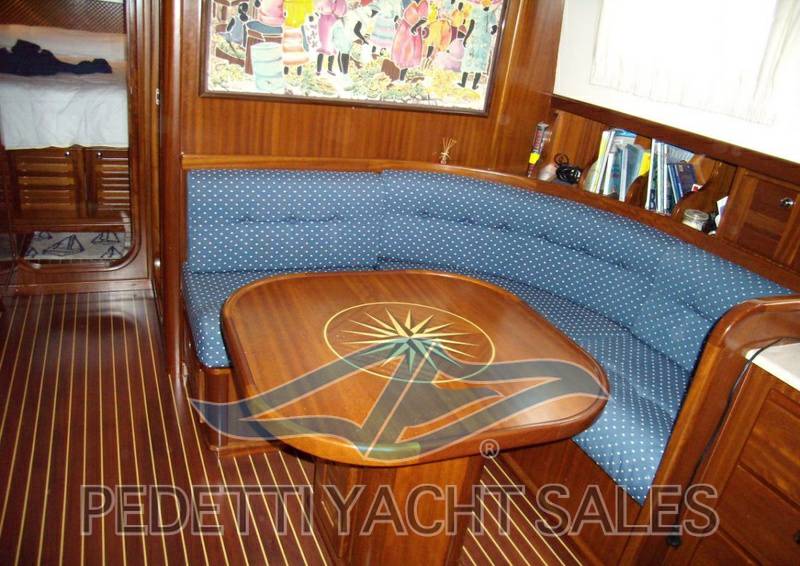 Menorquin yacht 160 hard top bianco