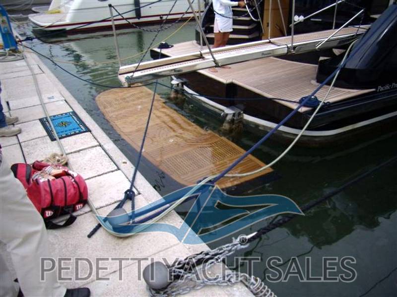 Pacific shipyard Prestige 200