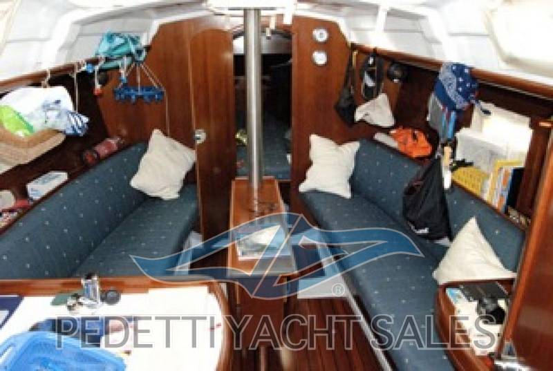 Beneteau 323 oceanis