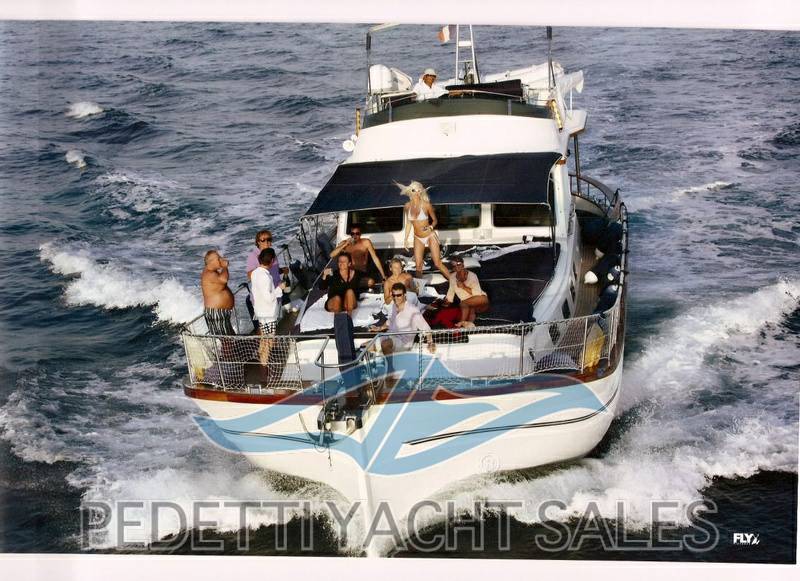 Menorquin yachts 180 fly bridge