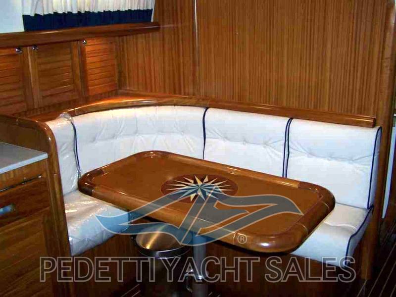 Menorquin yachts 180 fly bridge
