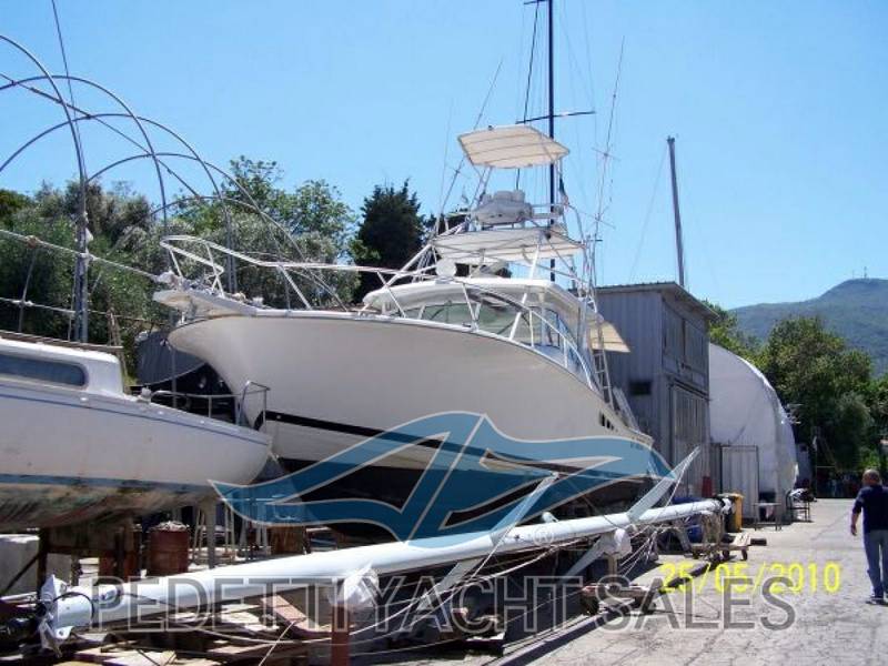 Luhrs 380 open