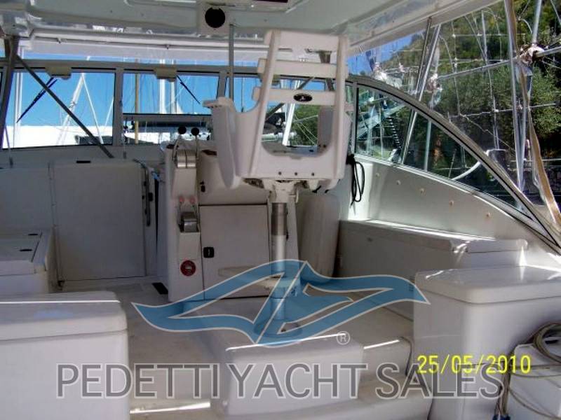 Luhrs 380 open