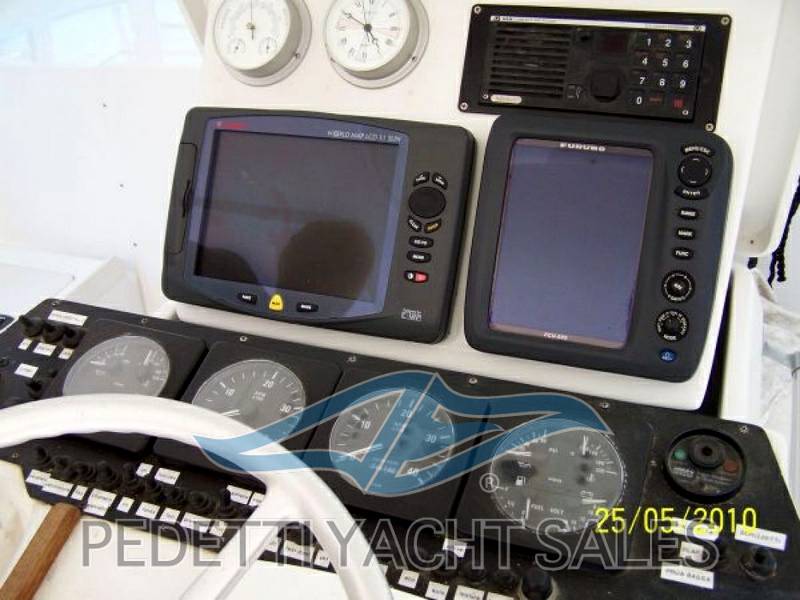 Luhrs 380 open