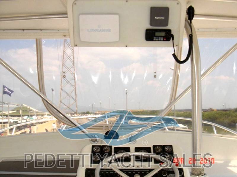Luhrs 29 open
