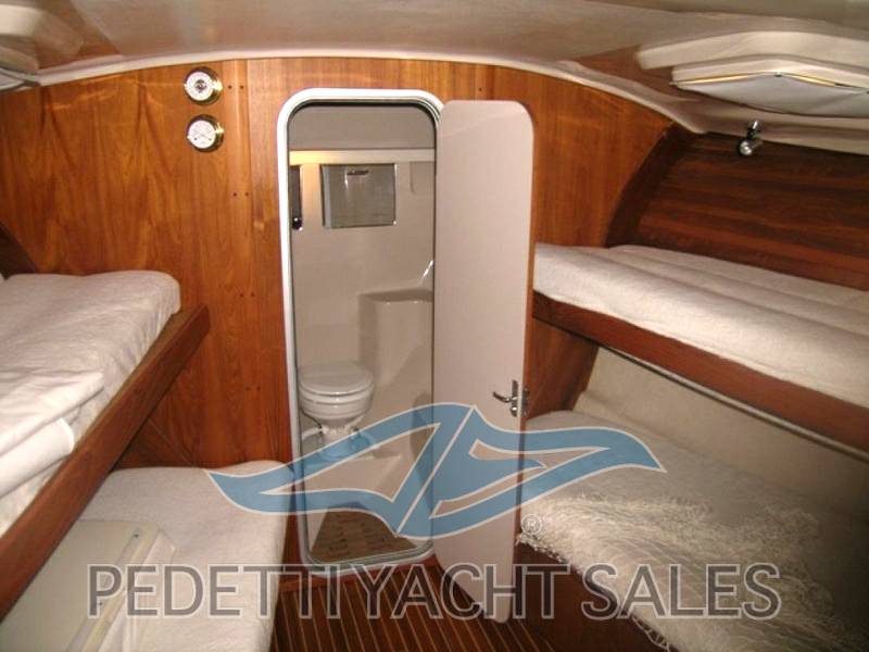 Luhrs 29 open