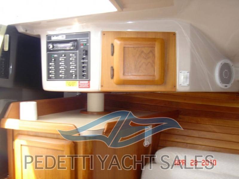 Luhrs 29 open