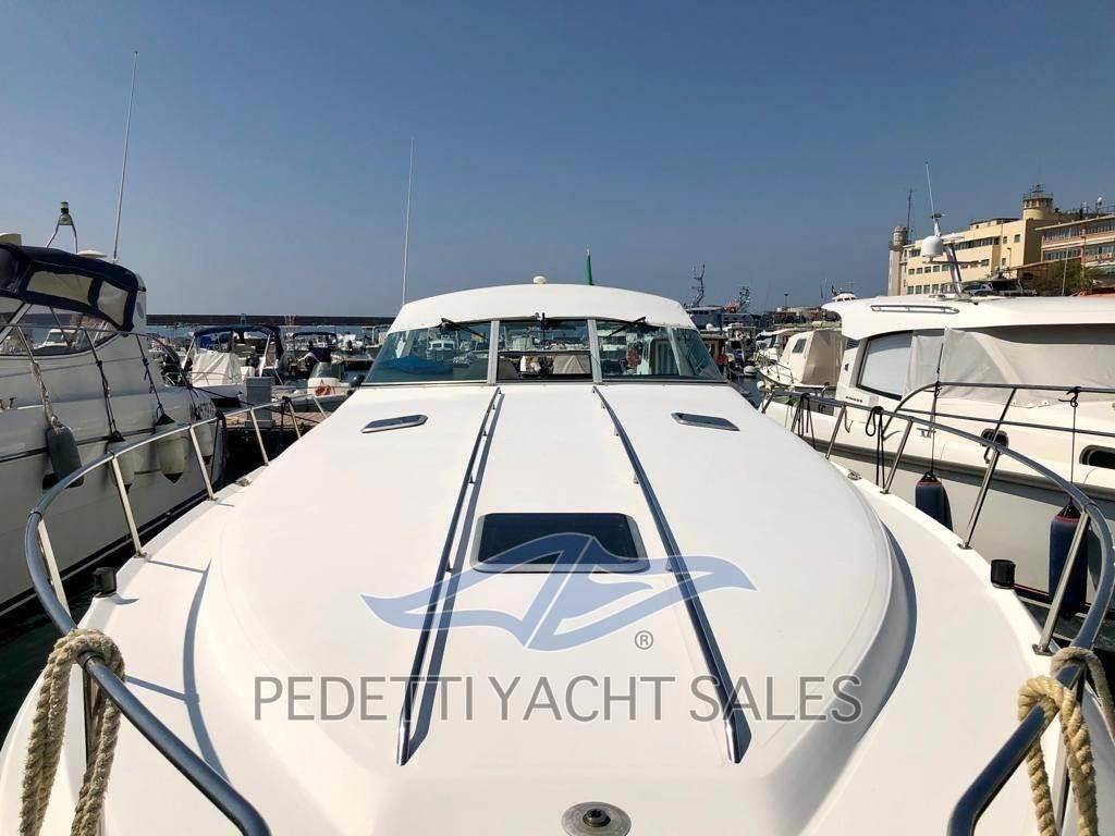 Sea ray 400 express