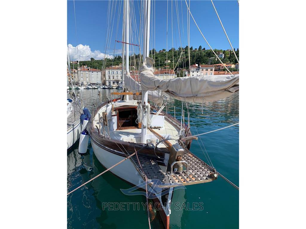 Custom Tahiti ketch
