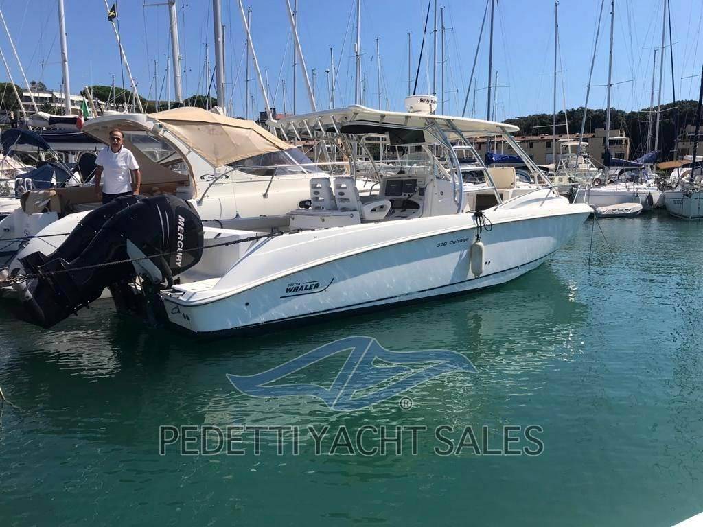 Boston whaler 32 cuddy