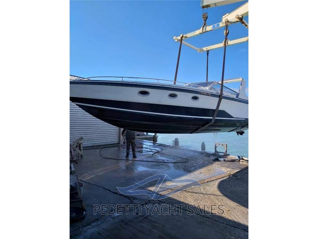 Glastron La.ra.ya rbr 1100