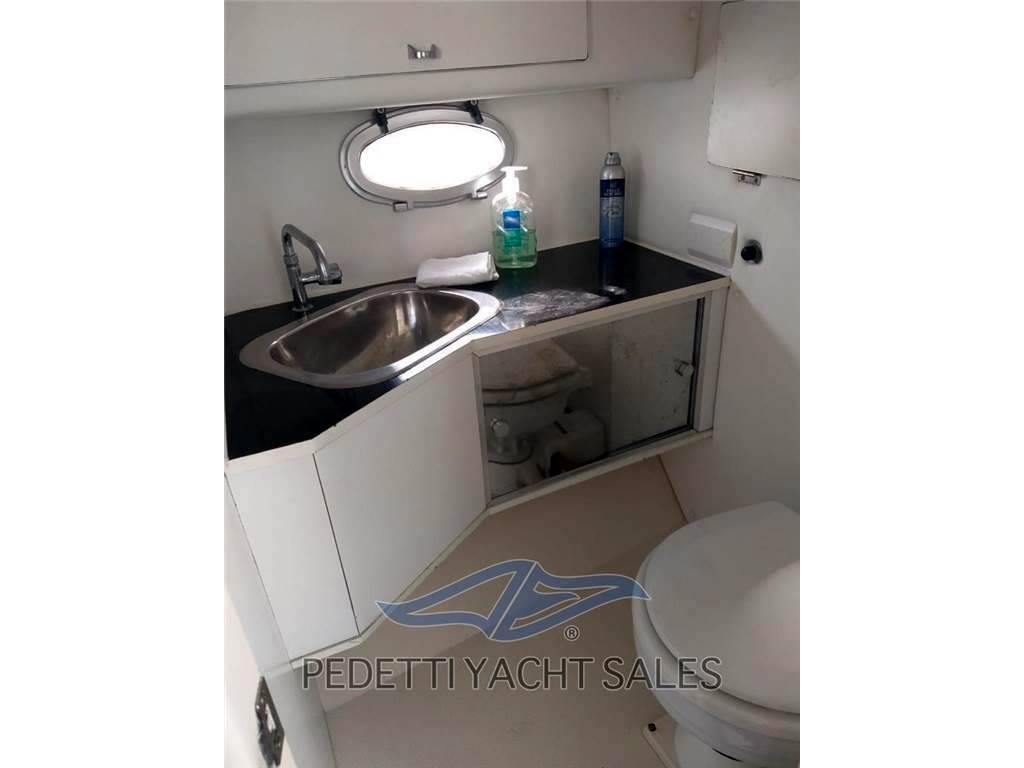 Glastron La.ra.ya rbr 1100