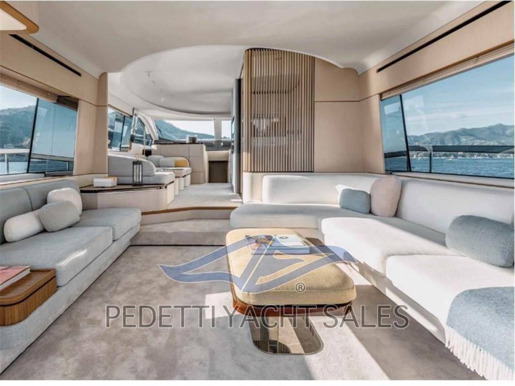 Azimut 68 flybridge my 2021